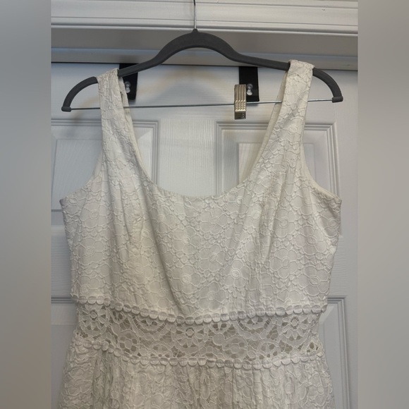 Lilly Pulitzer White Lace Eyelet Rosemarie Dress Size 10 Scoop Neck - Picture 4 of 7
